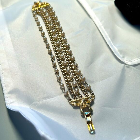 VIntage 5 strand faux pearl signed CORO bracelet - Picture 4 of 7